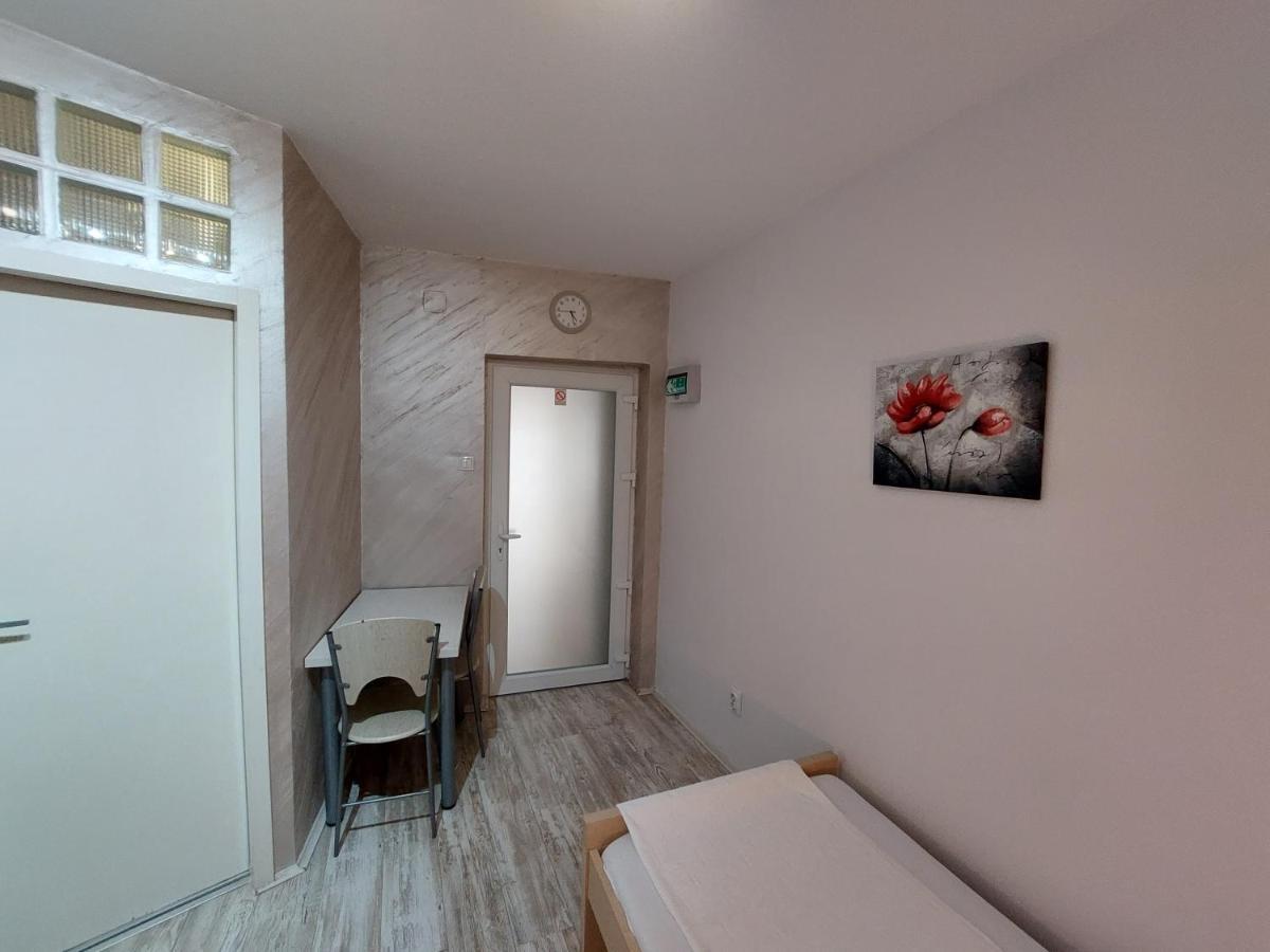 Apartments Sofija Ni Exteriör bild